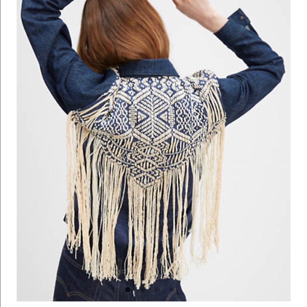 Levi French fringe Jean jacket size small